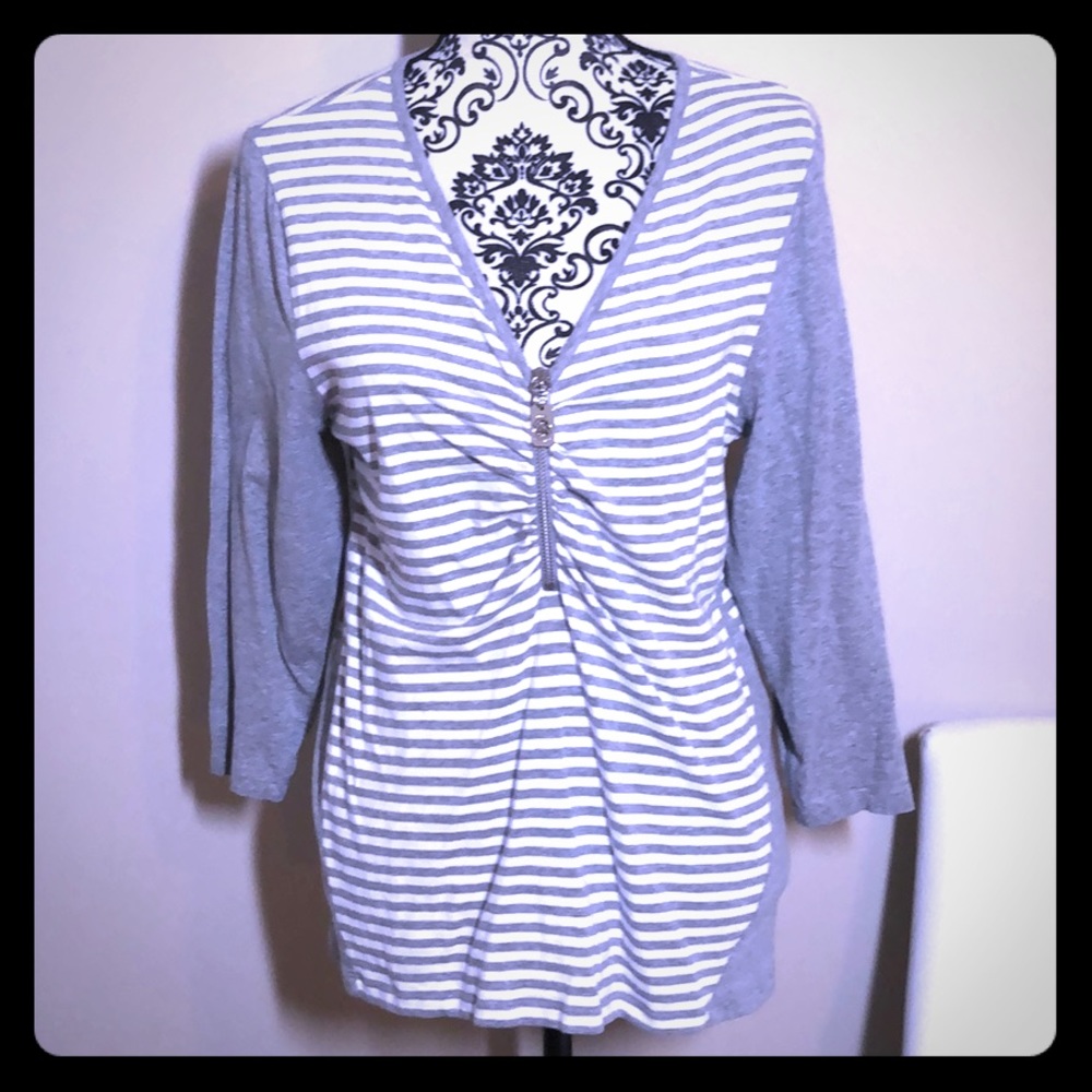 Michael Kors 3/4 sleeve grey & white top